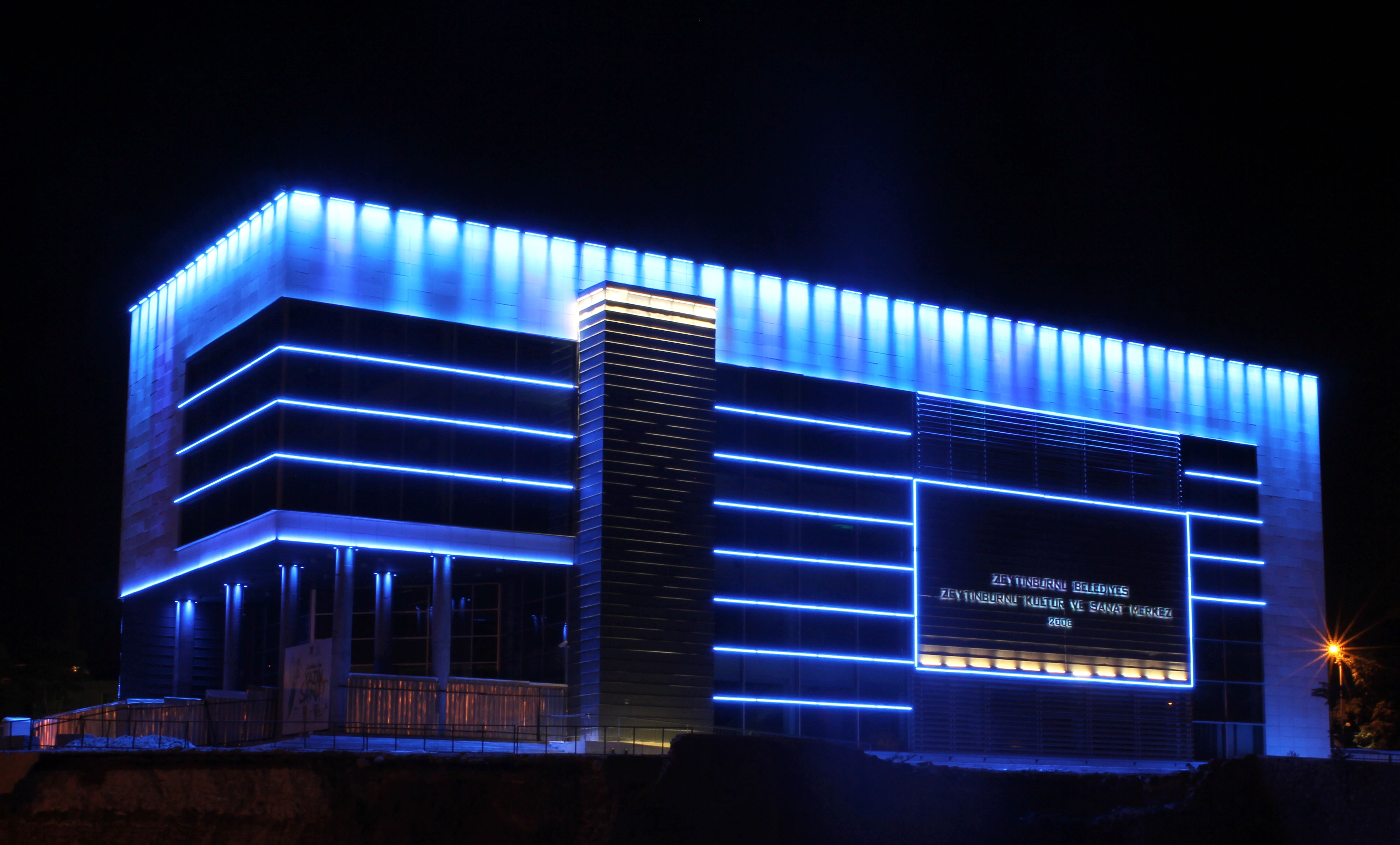 Zeytinburnu Municipality Building